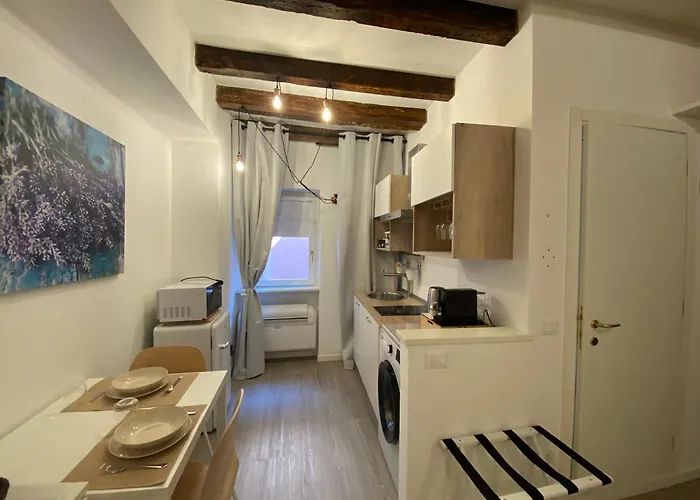 Little Apartament *